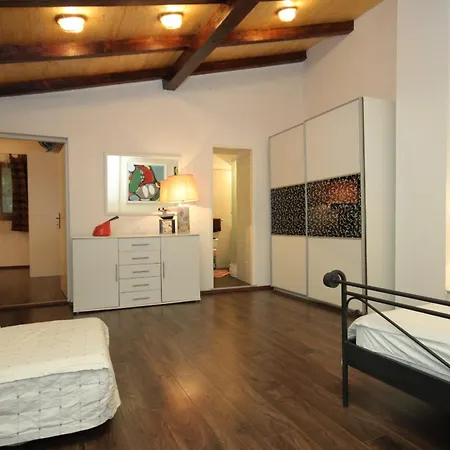 Semesterbostad Family Friendly House With A Parking Space - 7914 Opatija