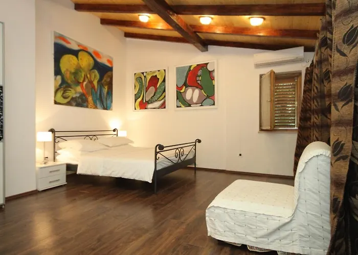 Tatil Evi Family Friendly House With A Parking Space - 7914 Opatija